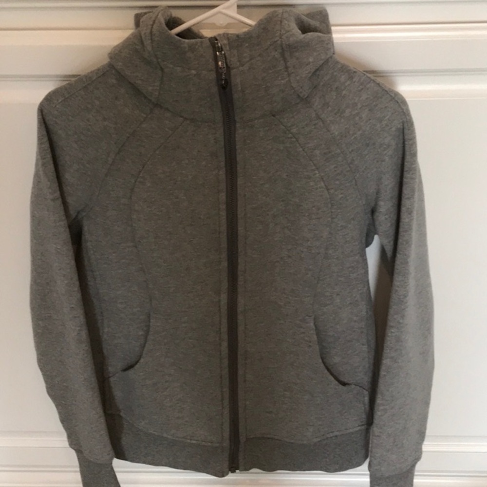 Lululemon scuba hoodie size 6